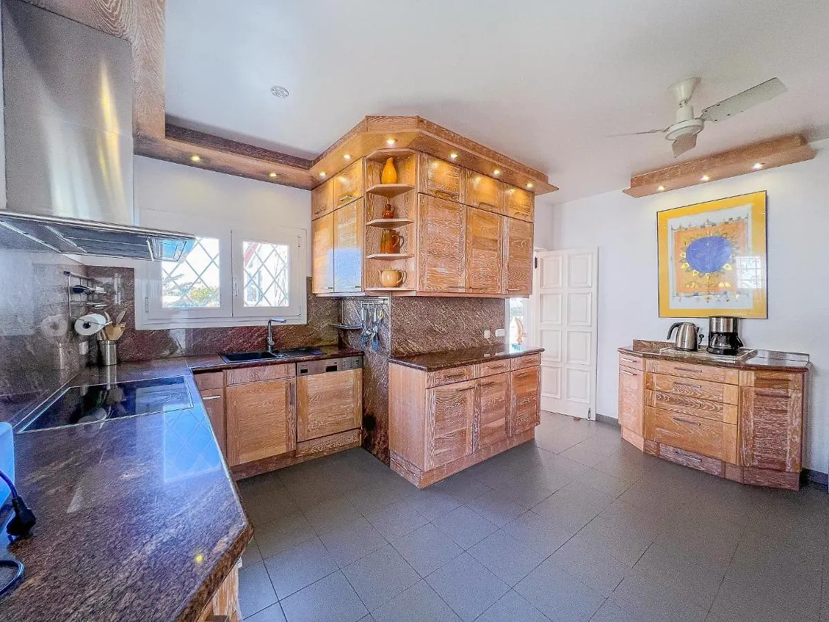 Villa Guacarachas Cala D´Or 度假居